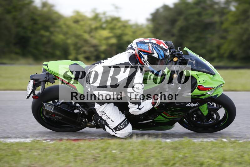 /Archiv-2024/29 12.06.2024 MOTO.CH Track Day ADR/Gruppe rot/69-1